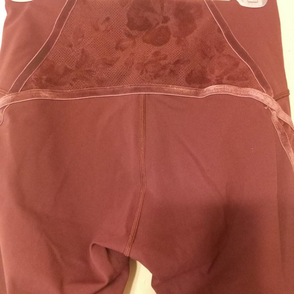 lululemon maroon floral lace leggings - Picture 2 of 9
